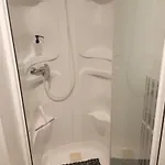 L Insolite Du בית כפרי