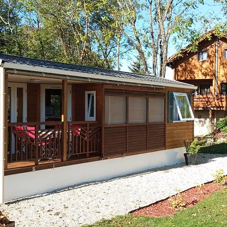 L Insolite Du בית כפרי