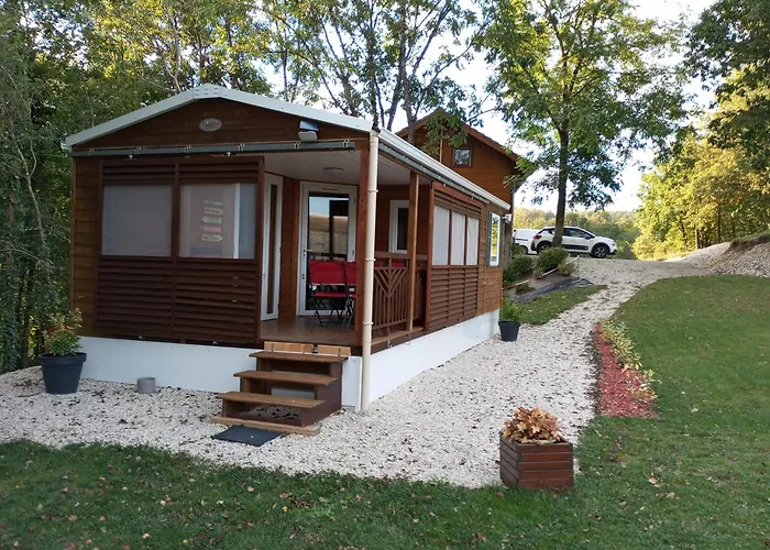 L Insolite Du 乡村民宿 *