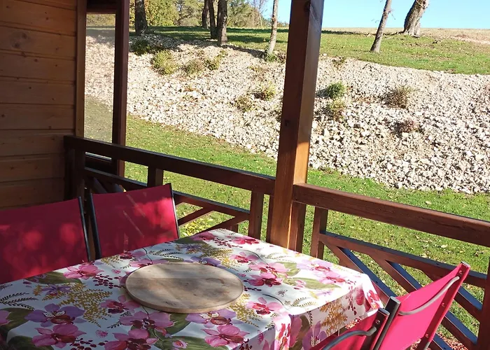 乡村民宿 L Insolite Du *