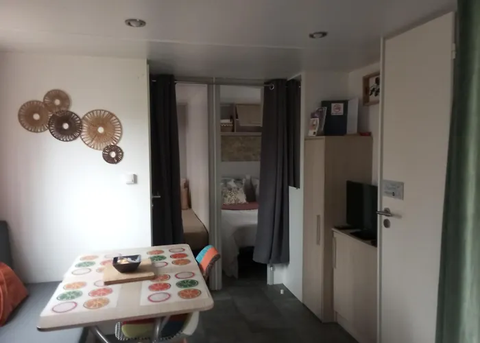 乡村民宿 L Insolite Du *